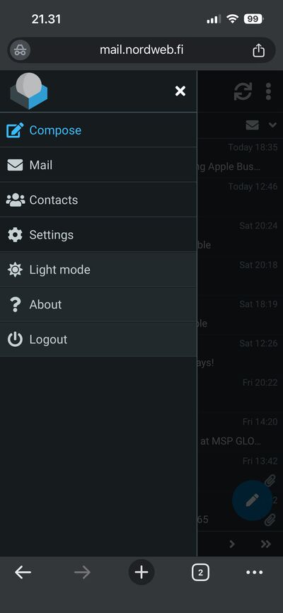 Roundcuben päävalikko auki: Compose, Mail, Contacts, Settings, Light mode, About ja Logout.